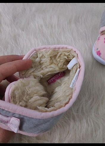 Kız bebek ev ayakkabısı