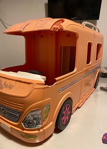 Barbie evi ve karavanı