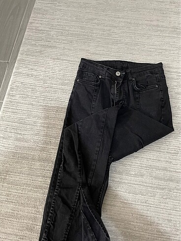 Diğer Yırtmaçlı pantolon