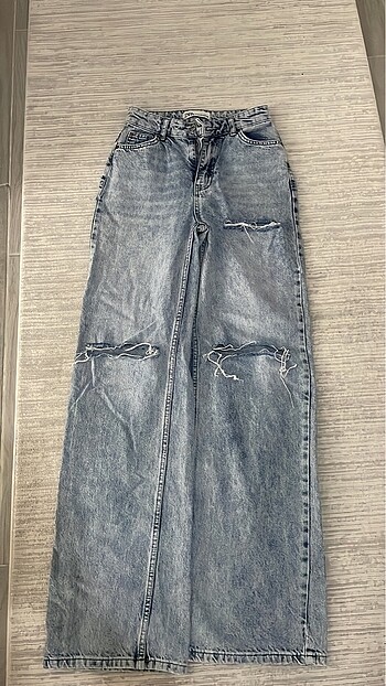#ZARA yırtık kot pantolon