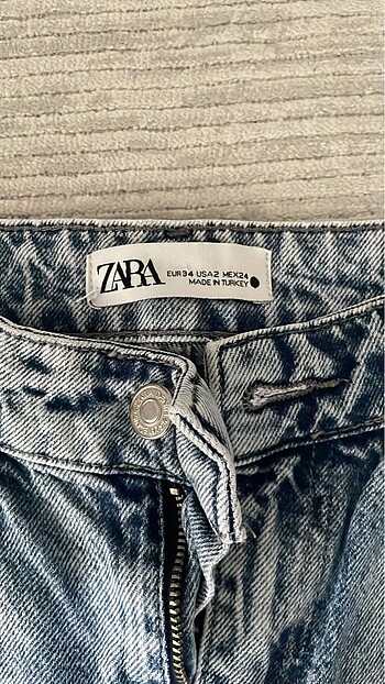 Zara #ZARA yırtık kot pantolon