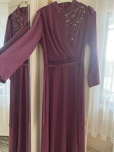 Bordo kusakli elbise