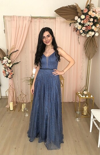 Nişan elbisem sadece 2 saat giyildi