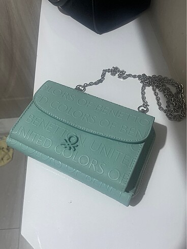 Benetton omuz çantası