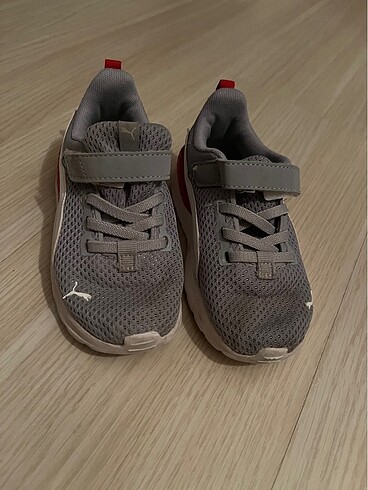 Puma Puma çocuk spor ayakkabısı