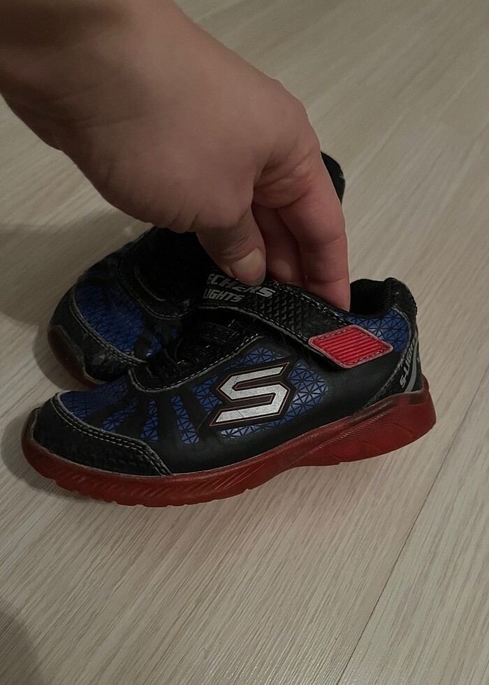 Skechers ışıklı çocuk spor ayakkabı - Görsel 2