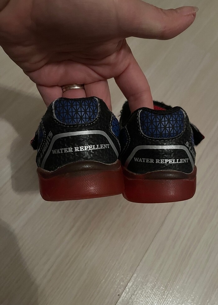 Skechers ışıklı çocuk spor ayakkabı - Görsel 3