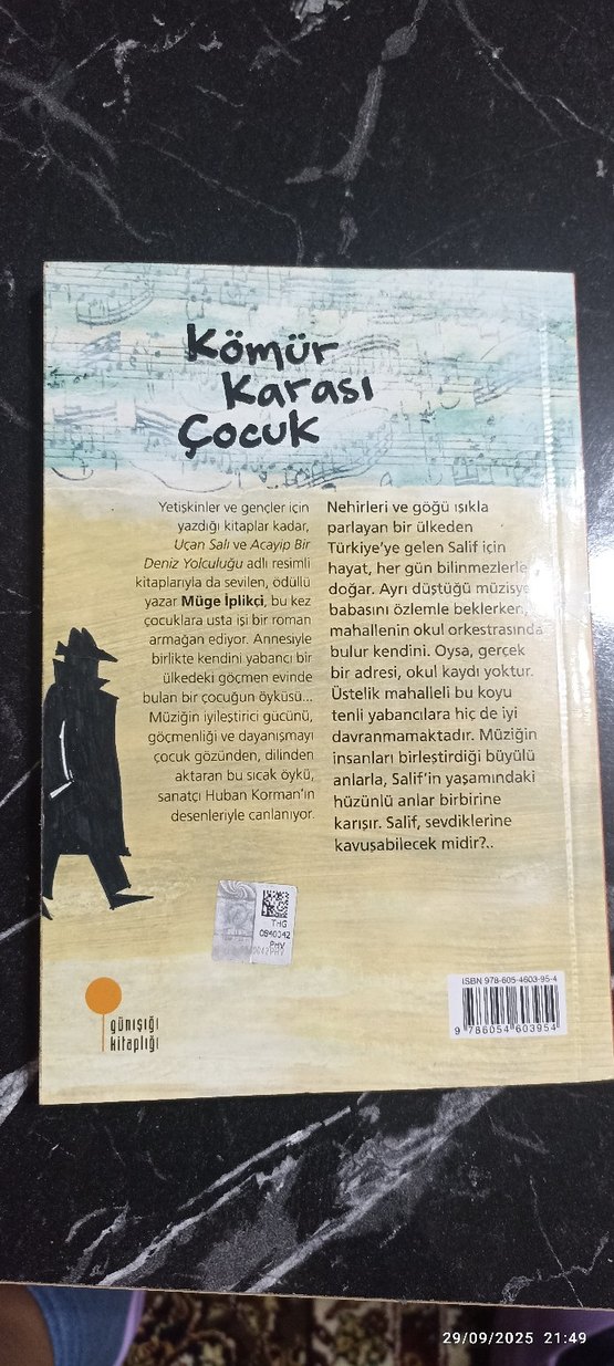 Kömür Karası Çocuk - Müge İplikçi - Görsel 2