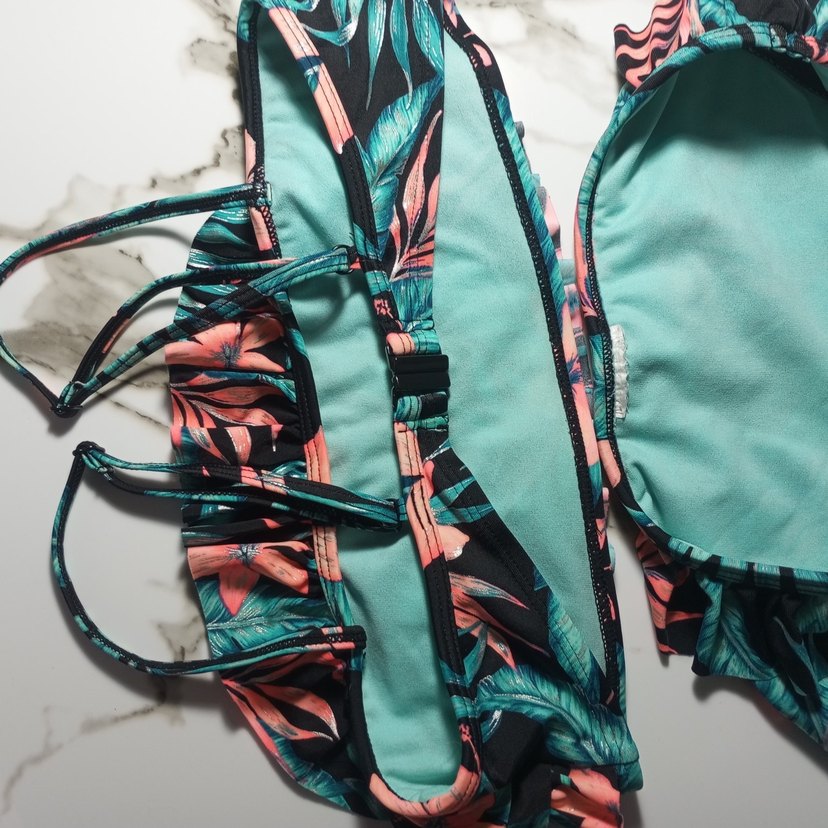 Renkli Baskılı Fırfırlı Bohem Bikini - Görsel 4