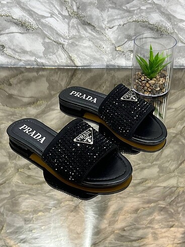 Prada Prada