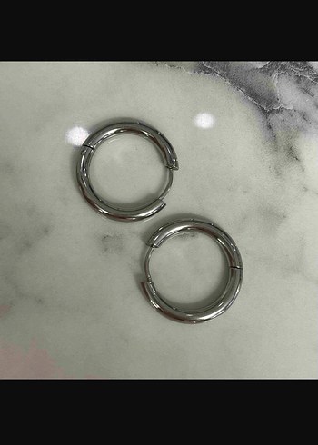 Minimalist Gri Halka Kadın Küpe