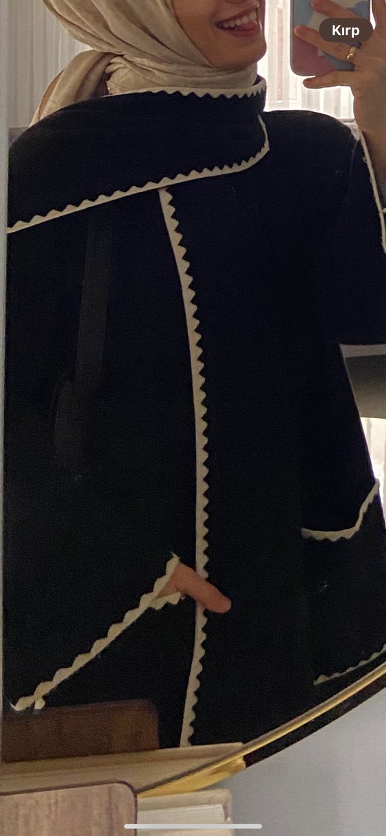 Düğmeli Siyah Kadın Saten Şal - Görsel 2