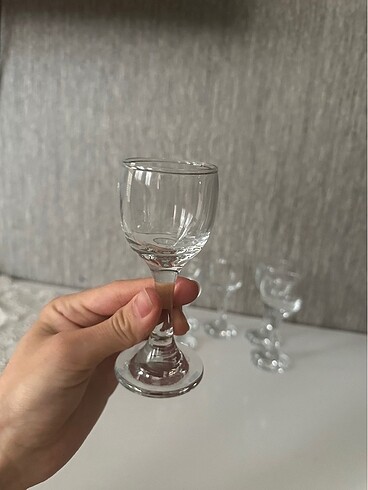 Kahve yanı su bardağı