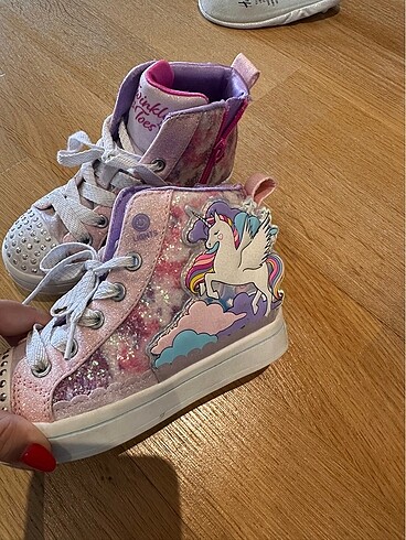 28 Beden Skechers twinkle isikli ayakkabi