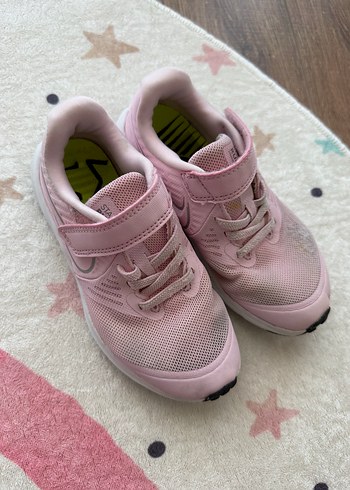 28 Beden Nike Kız Spor Ayakkabı