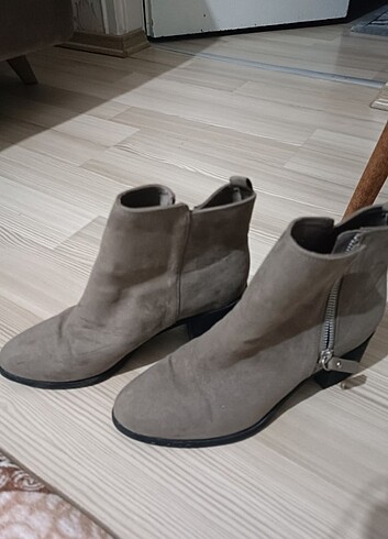 H&M KADIN BOT 