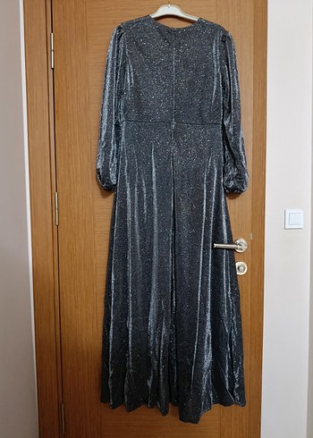 Gri Piliseli Uzun Kadın Abiye Elbise - Görsel 3