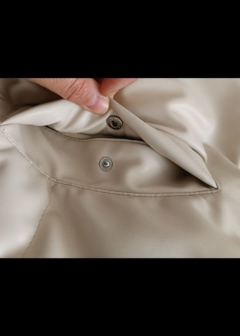 Kadın Beyaz Şişme Kısa Mont - Görsel 6