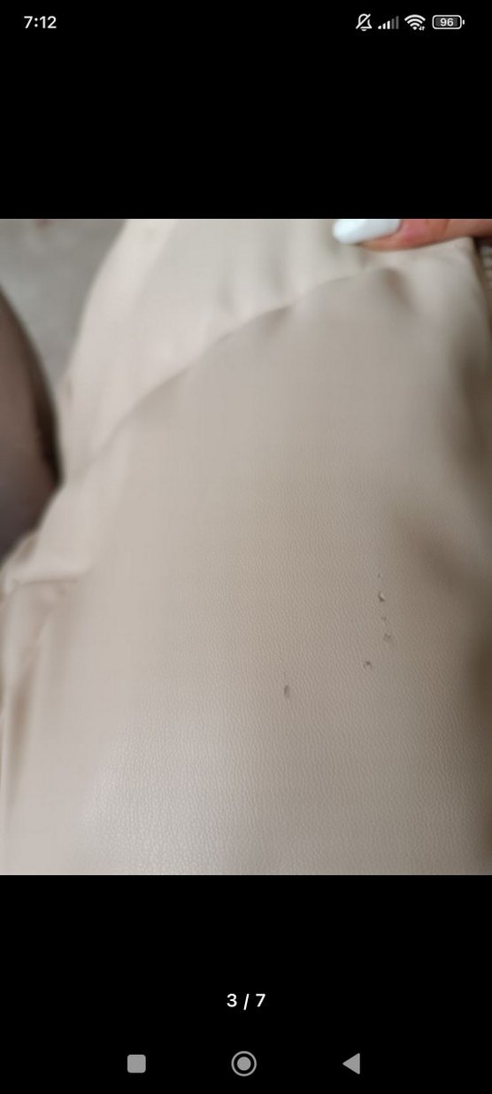 Kadın Beyaz Şişme Kısa Mont - Görsel 3