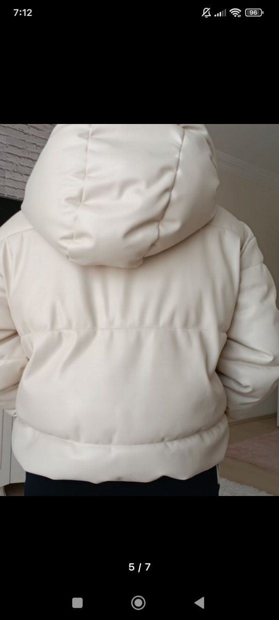 Kadın Beyaz Şişme Kısa Mont - Görsel 5