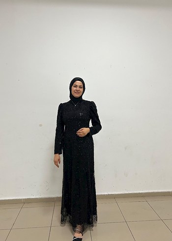 Uzun Siyah Boncuk İşlemeli Kadın Abiye Elbise - Görsel 6
