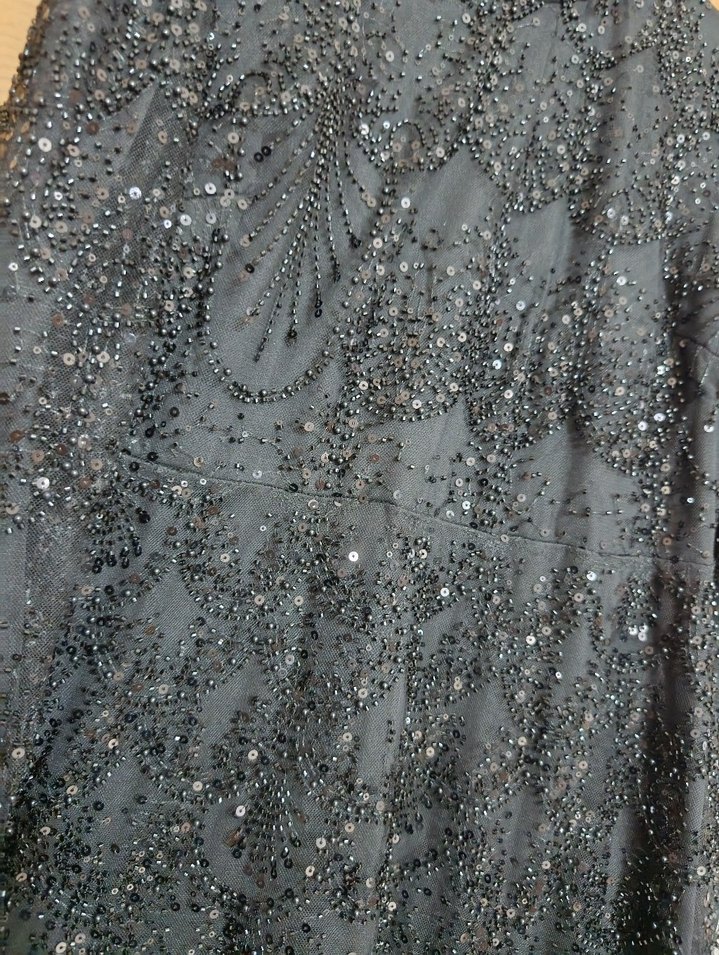 Uzun Siyah Boncuk İşlemeli Kadın Abiye Elbise - Görsel 2