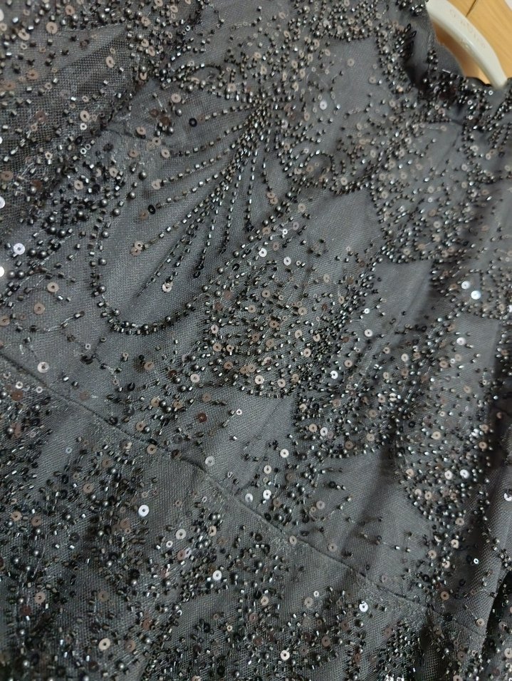 Uzun Siyah Boncuk İşlemeli Kadın Abiye Elbise - Görsel 3