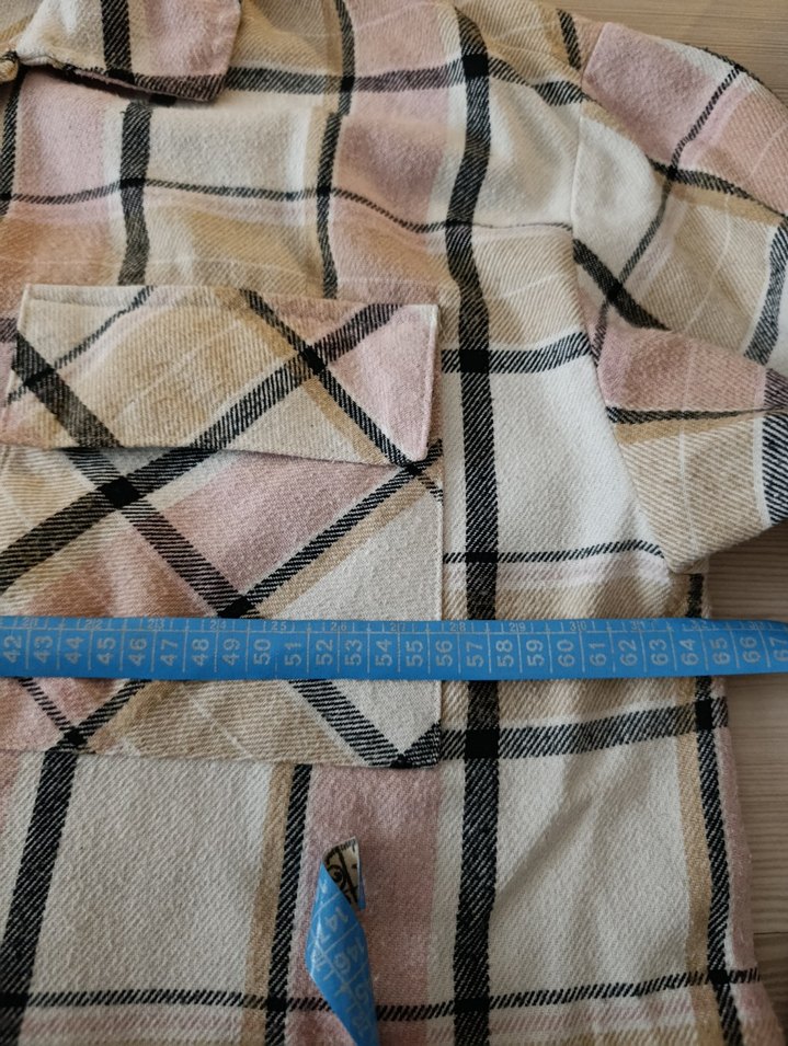 Kadın Bej Düğmeli Uzun Kollu Gömlek - Görsel 3