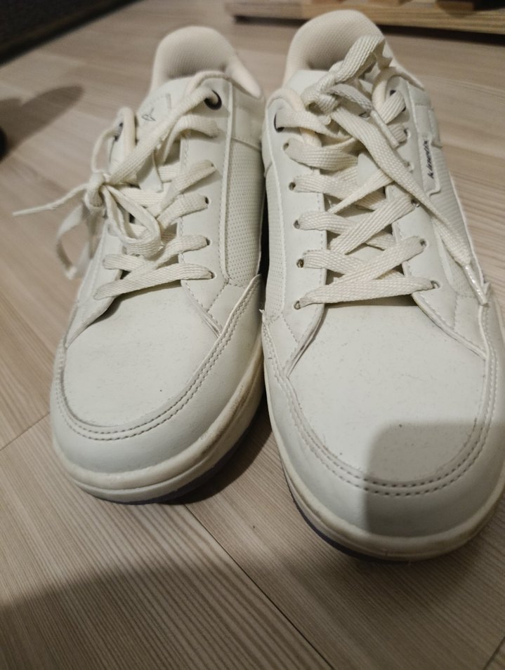 Beyaz Bağcıklı Kadın Spor Ayakkabı - Görsel 2