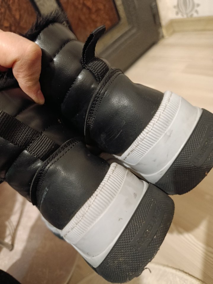 Siyah Kürklü Kadın Dolgu Topuk Bot - Görsel 3