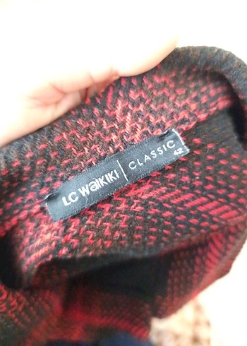 Kadın Kırmızı Düğmeli Uzun Kollu Gömlek - Görsel 3