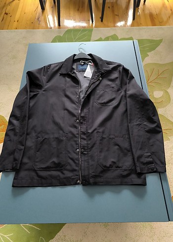 Fabrika marka Düğmeli Siyah Erkek Midi Ceket L beden - Görsel 8