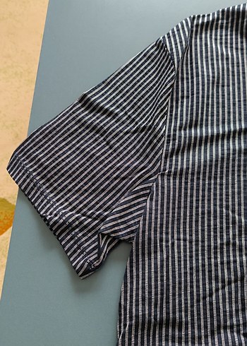 Gri Çizgili Kısa Kollu Polo Tişört - Görsel 3