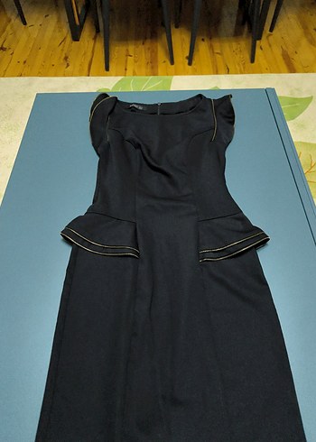 Siyah Kemerli Midi Straplez Elbise - Görsel 5