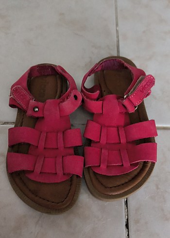 Pembe Süet Tokalı Kız Çocuk Sandalet - Görsel 3