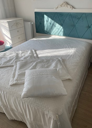 Beyaz çift kişilik Yatak Örtüsü - Görsel 2