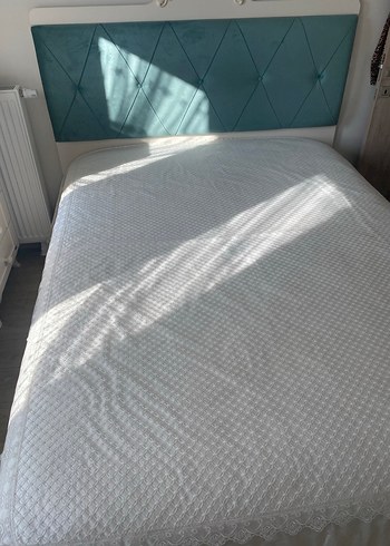 Beyaz çift kişilik Yatak Örtüsü - Görsel 4