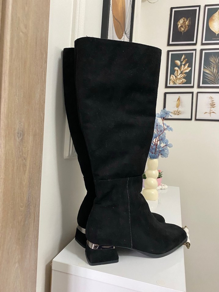 Siyah Süet Çizme - Görsel 4