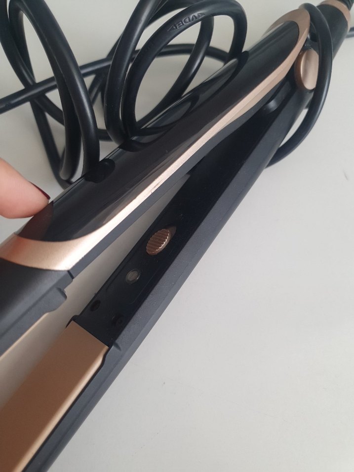 Siyah Saç Düzleştirici - Görsel 3