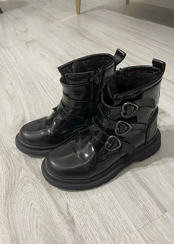 LC Waikiki Kız Çocuk Siyah Bot