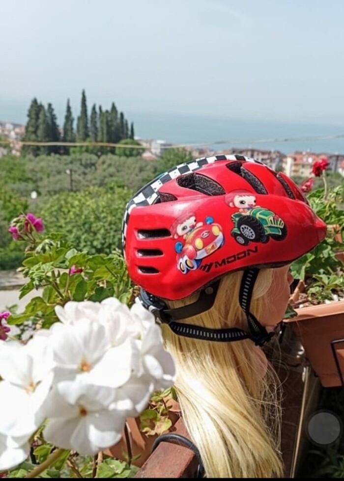 MOON MAVİ/KIRMIZI PATEN BİSİKLET KASKI - Görsel 2