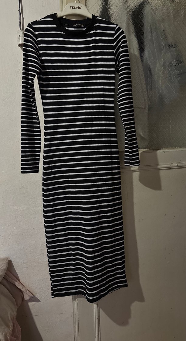 Çizgili Siyah Uzun Kollu Elbise - Görsel 2