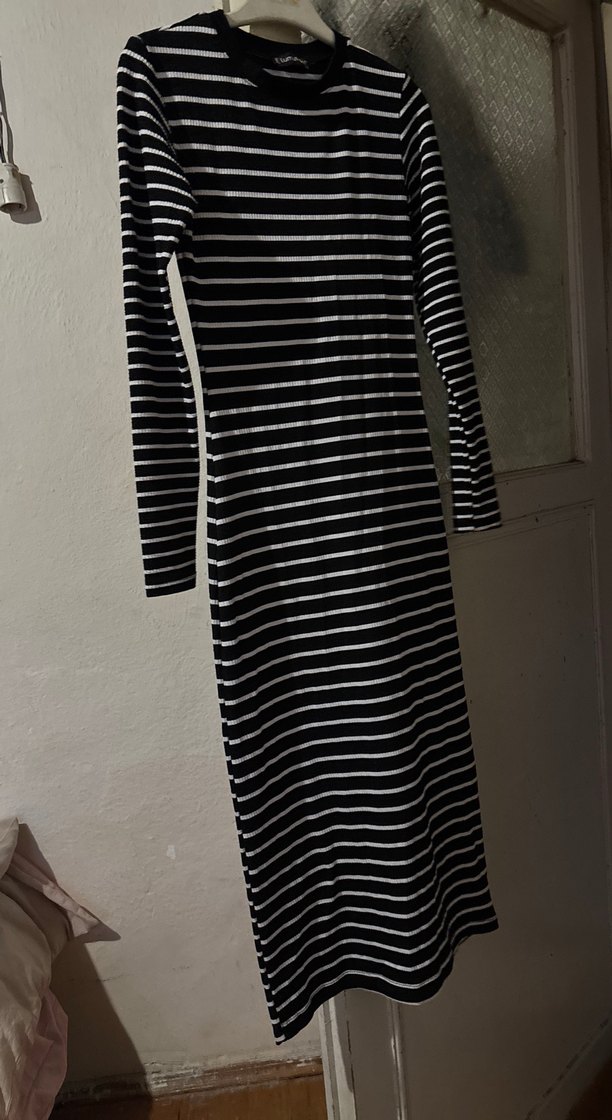 Çizgili Siyah Uzun Kollu Elbise - Görsel 3