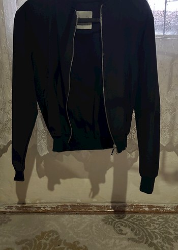 Dik Yaka Siyah Fermuarlı Kadın Ceket - Görsel 2