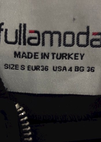 Dik Yaka Siyah Fermuarlı Kadın Ceket - Görsel 3