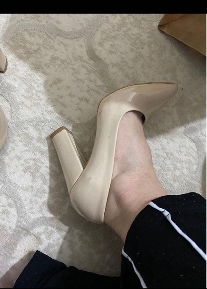 Kadın topuklu ayakkabı - Görsel 4