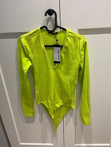 Neon renk üst