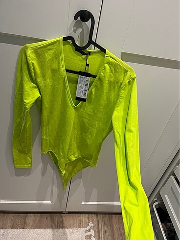Trendyol & Milla Neon renk üst