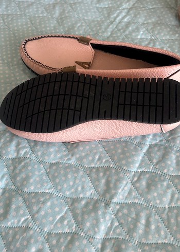 Pembe Deri Tokalı Kadın Ayakkabı - Görsel 3