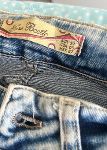 Kadın Gri Yıkamalı Dar Kesim Denim Pantolon - Görsel 3